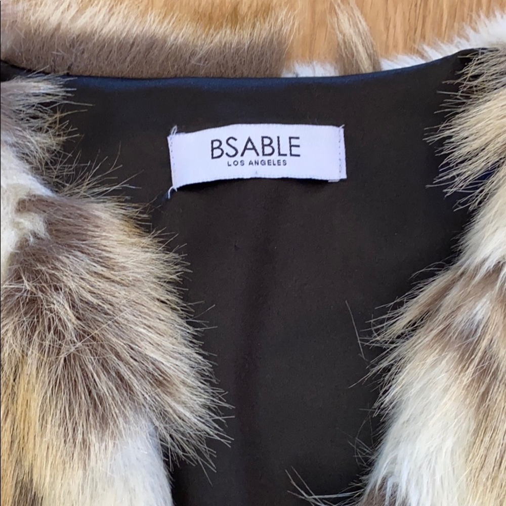Faux Fur jacket - Picture 5 of 10